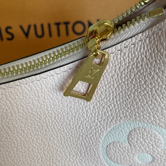 LOUIS Vuitton By The Pool Marshmallow Hobo - Picture 9 of 14